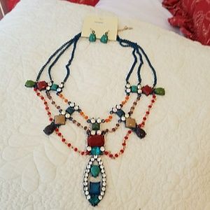 Set earrings, necklace